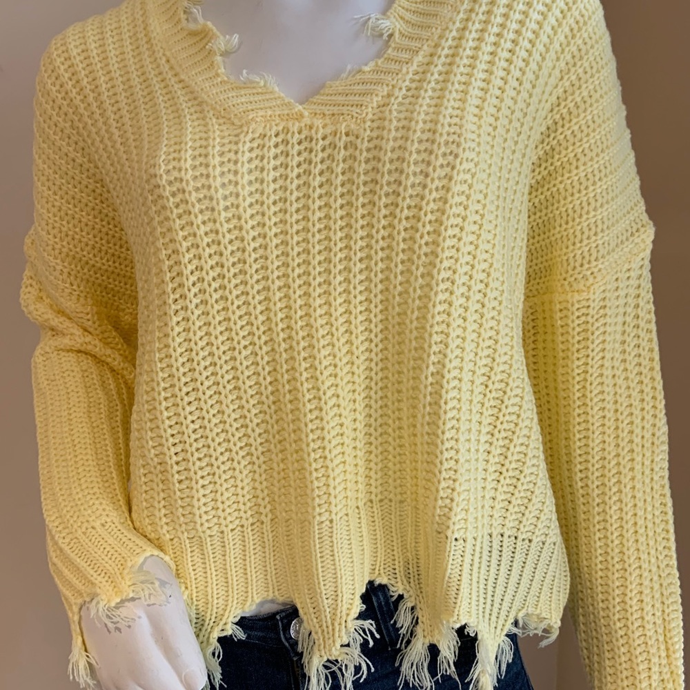 Yellow Frayed Sweater by Miracle - Picture 4 of 8